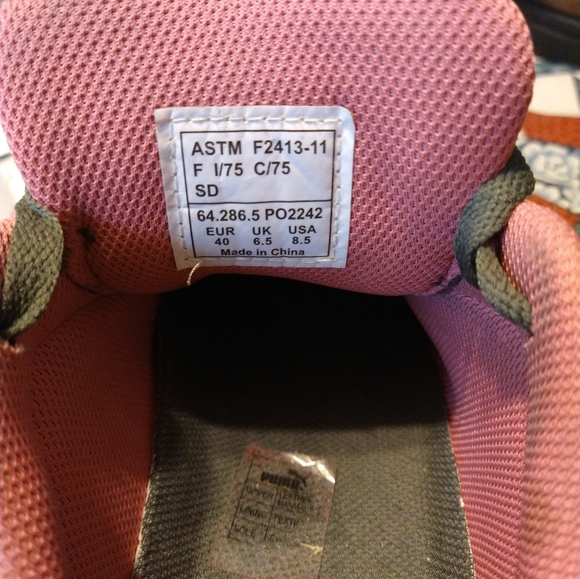 Steel toe shoes - Picture 4 of 4